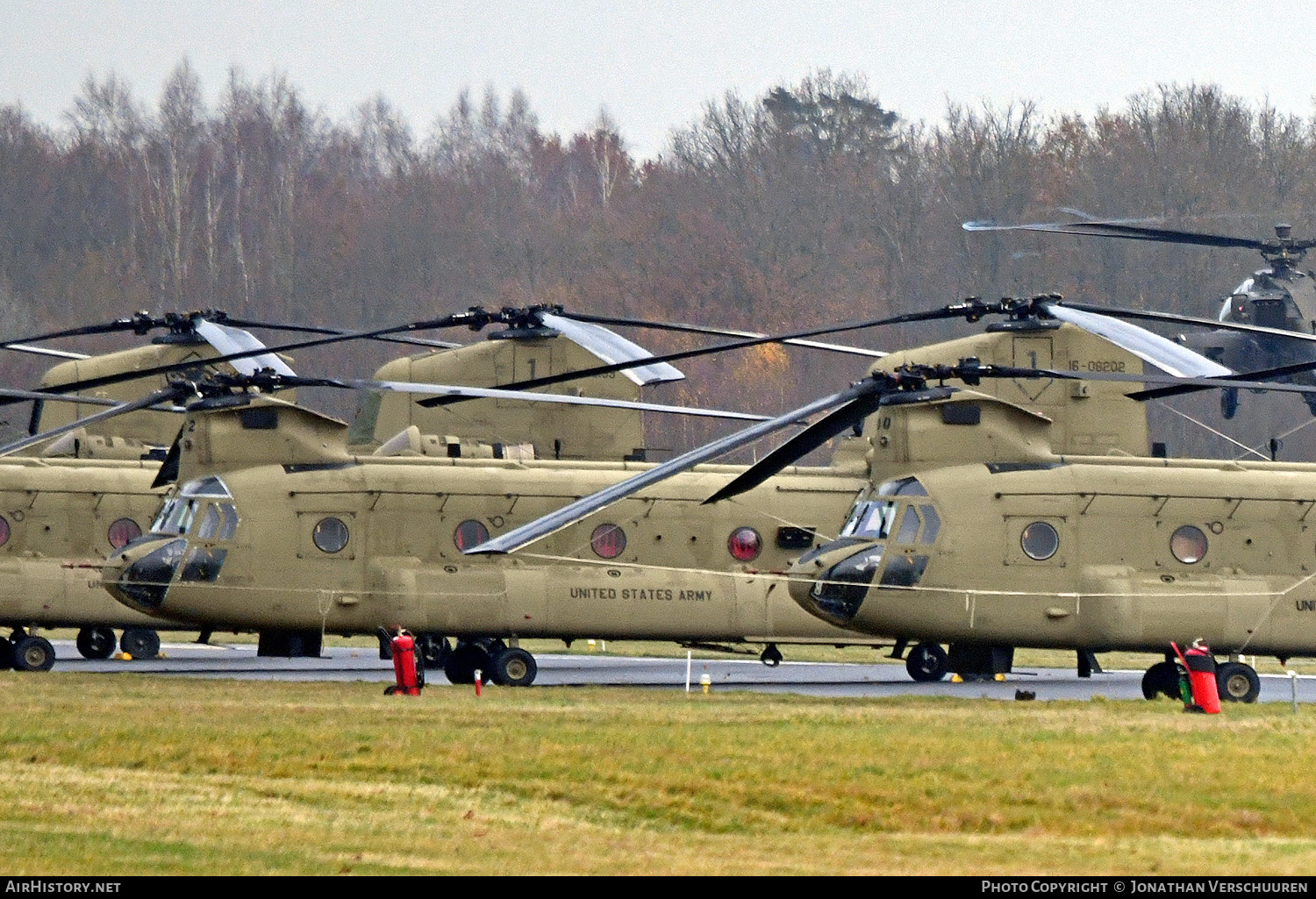 Aircraft Photo of 16-8202 / 16-08202 | Boeing CH-47F Chinook (414) | USA - Army | AirHistory.net #418010