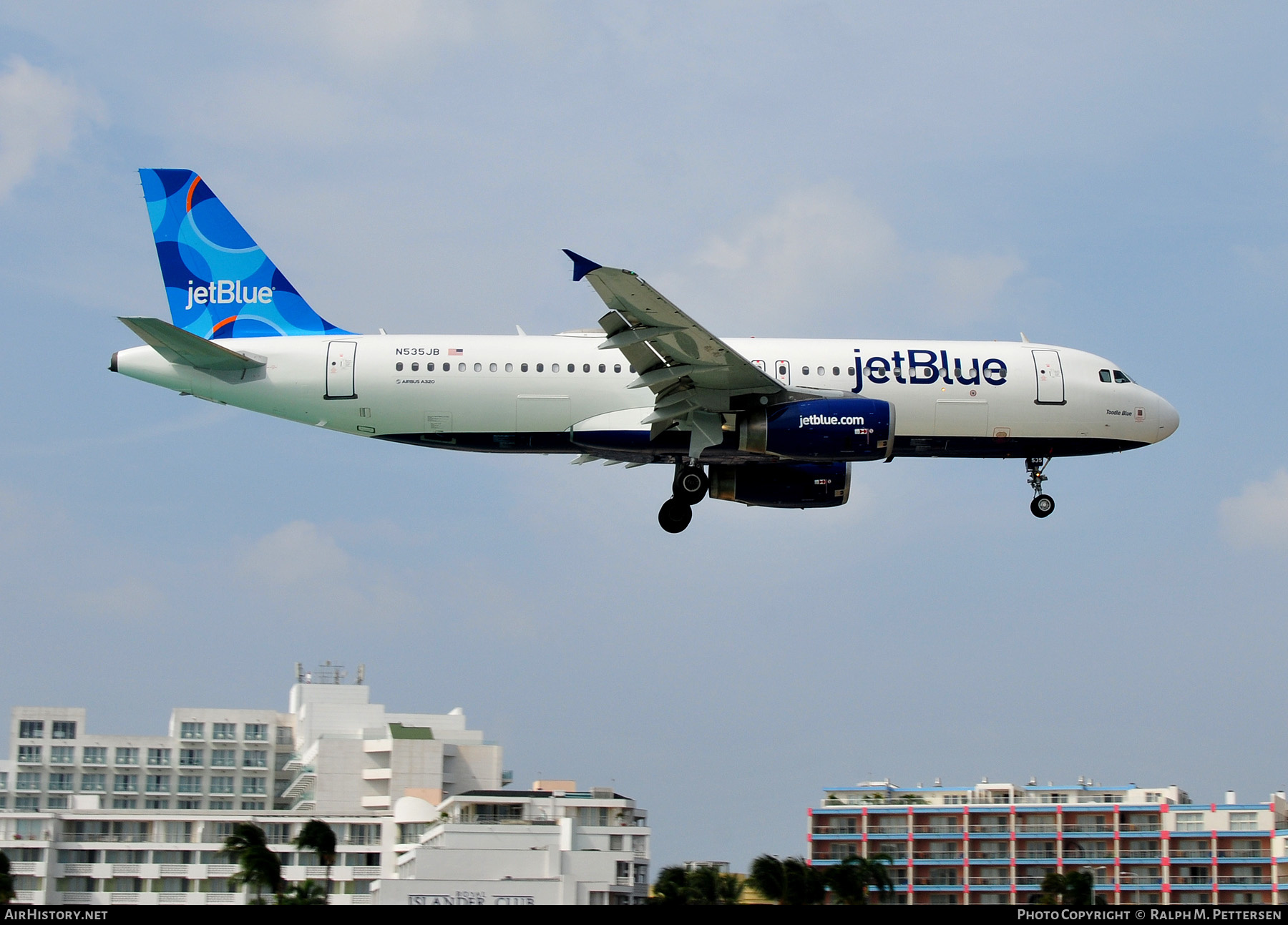Aircraft Photo of N535JB | Airbus A320-232 | JetBlue Airways | AirHistory.net #418054