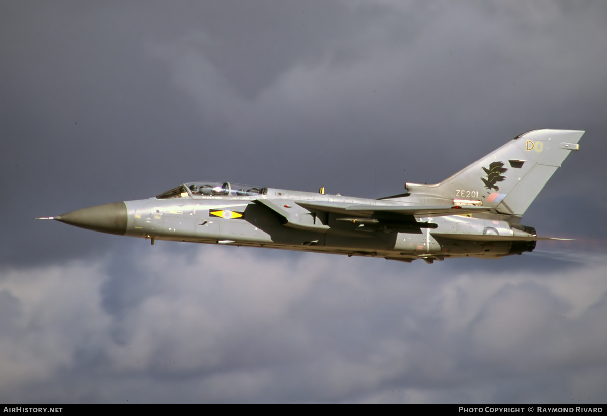 Aircraft Photo of ZE201 | Panavia Tornado F3 | UK - Air Force | AirHistory.net #418127