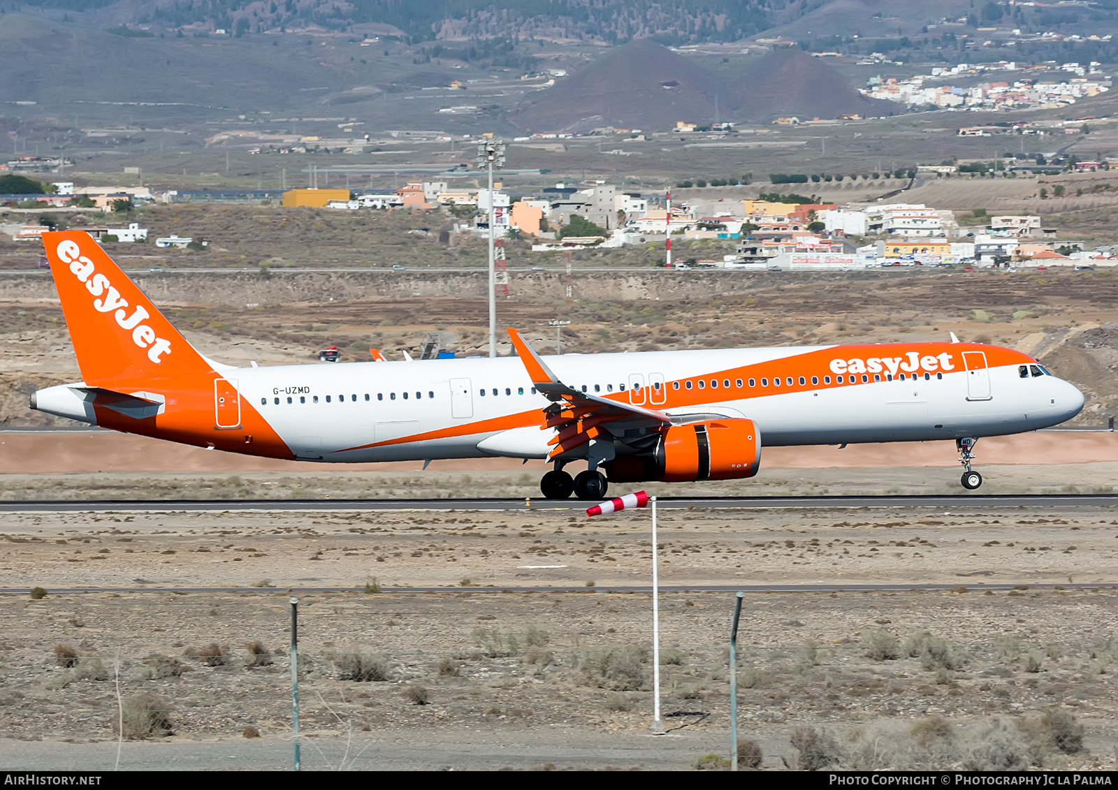 Aircraft Photo of G-UZMD | Airbus A321-251NX | EasyJet | AirHistory.net #418183