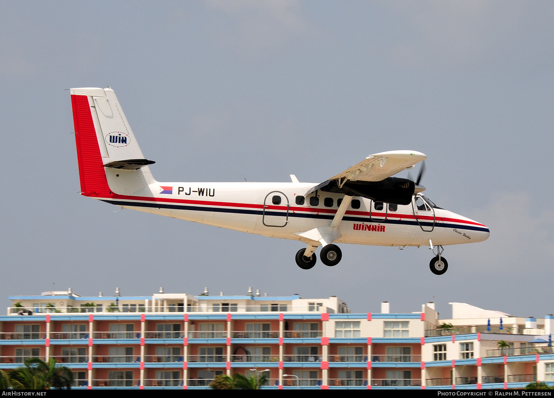 Aircraft Photo of PJ-WIU | De Havilland Canada DHC-6-300 Twin Otter | Winair - Windward Islands Airways | AirHistory.net #418187