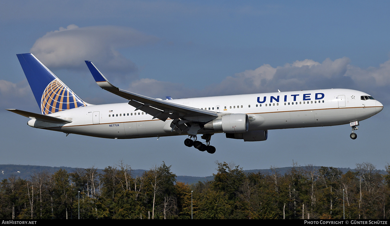 Aircraft Photo of N677UA | Boeing 767-322/ER | United Airlines | AirHistory.net #418271