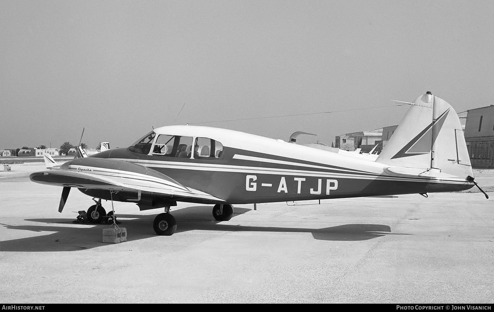 Aircraft Photo of G-ATJP | Piper PA-23-160 Apache | AirHistory.net #418302