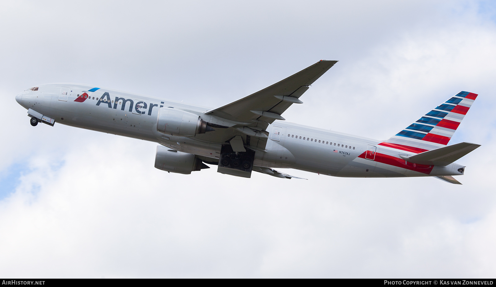 Aircraft Photo of N767AJ | Boeing 777-223/ER | American Airlines | AirHistory.net #418342