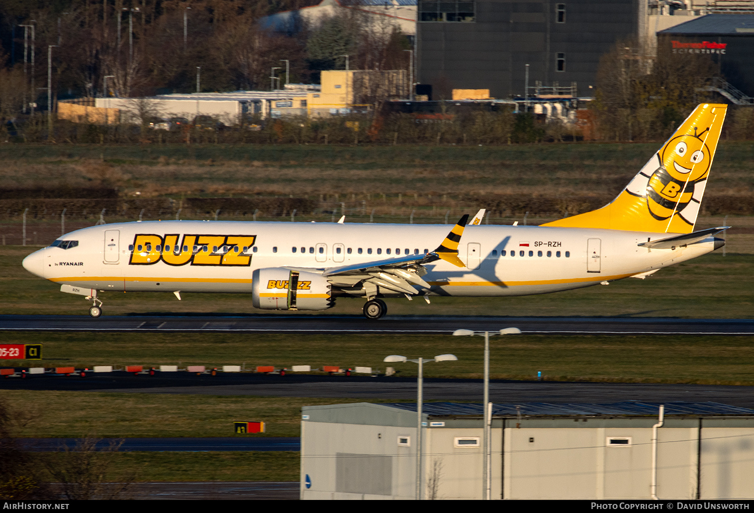 Aircraft Photo of SP-RZH | Boeing 737-8200 Max 200 | Buzz | AirHistory.net #418365