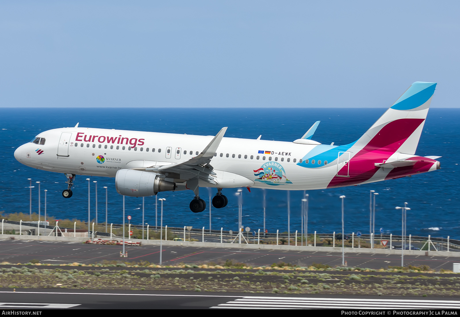 Aircraft Photo of D-AEWK | Airbus A320-214 | Eurowings | AirHistory.net #418439