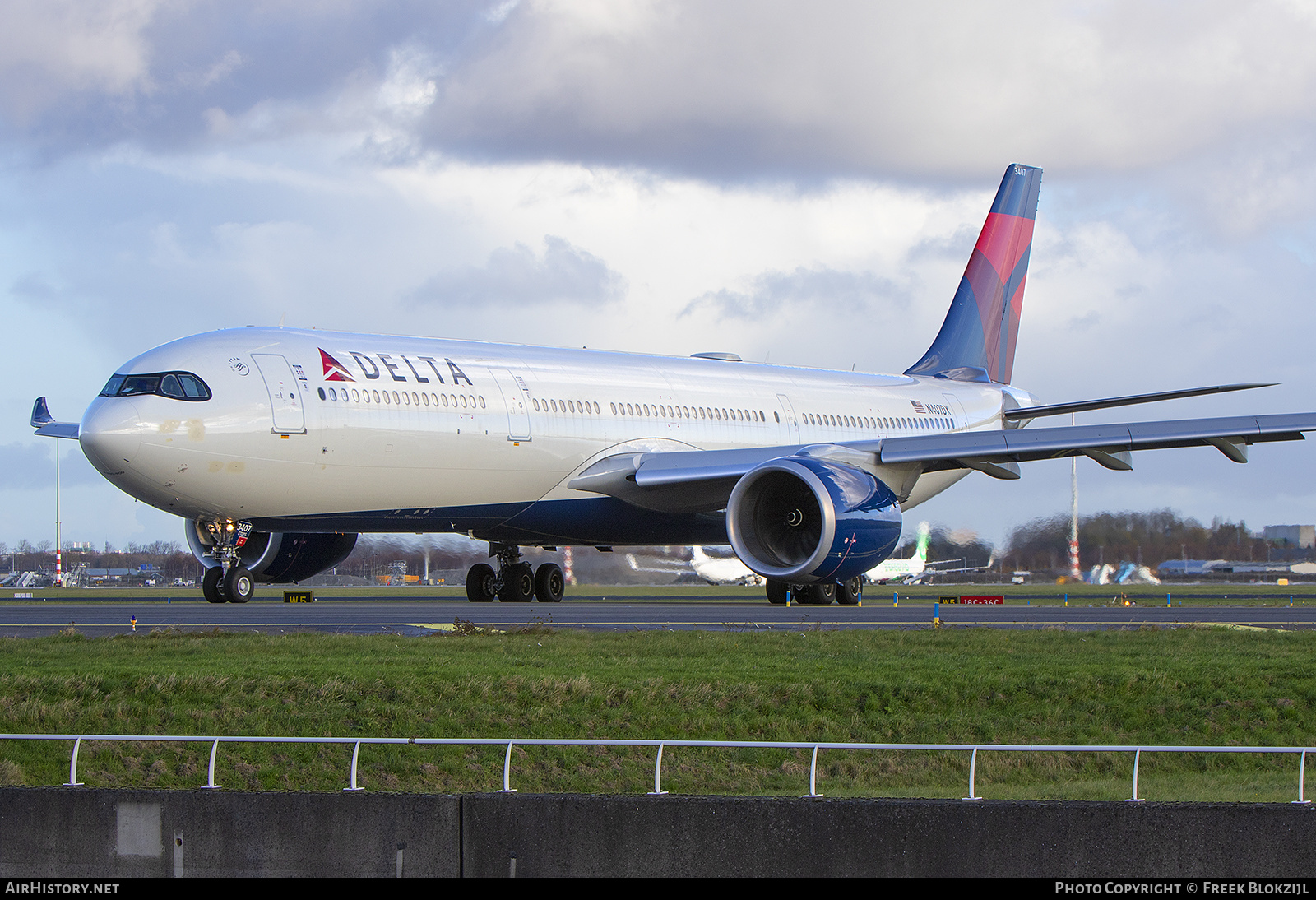 Aircraft Photo of N407DX | Airbus A330-941N | Delta Air Lines | AirHistory.net #418446