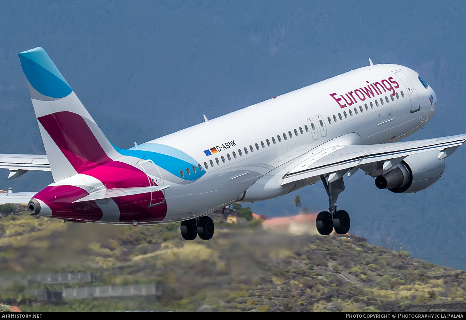 Aircraft Photo of D-ABNK | Airbus A320-214 | Eurowings | AirHistory.net #418511