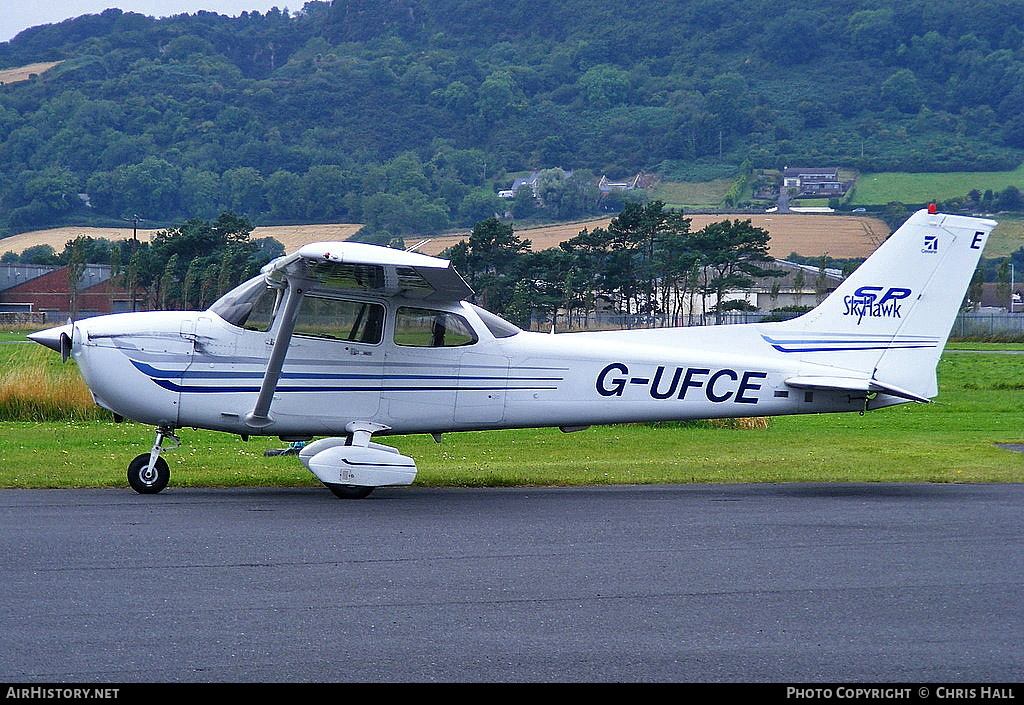 Aircraft Photo of G-UFCE | Cessna 172S Skyhawk SP | AirHistory.net #418520