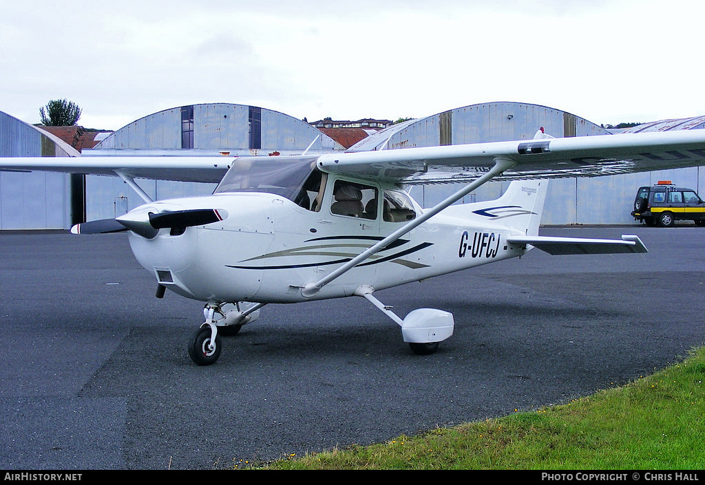 Aircraft Photo of G-UFCJ | Cessna 172S Skyhawk SP | AirHistory.net #418522