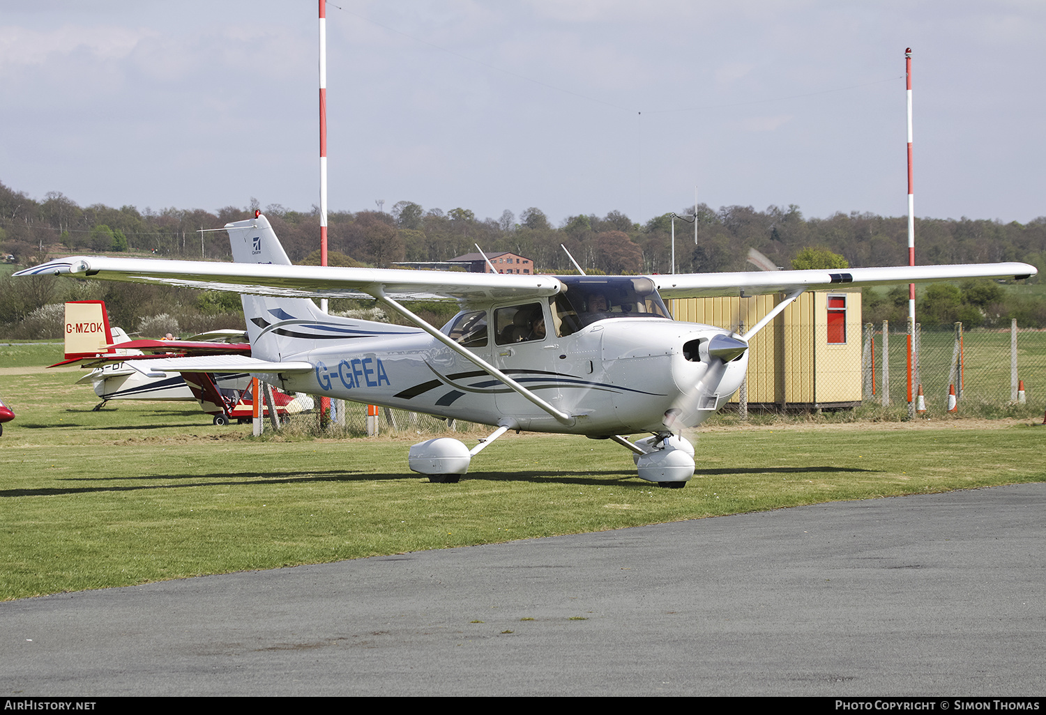 Aircraft Photo of G-GFEA | Cessna 172S Skyhawk | AirHistory.net #418531