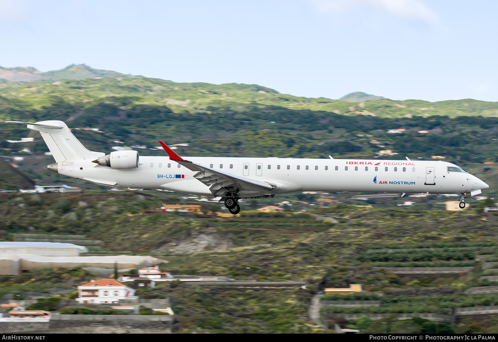 Aircraft Photo of 9H-LOJ | Bombardier CRJ-1000 (CL-600-2E25) | Air Nostrum | AirHistory.net #418719
