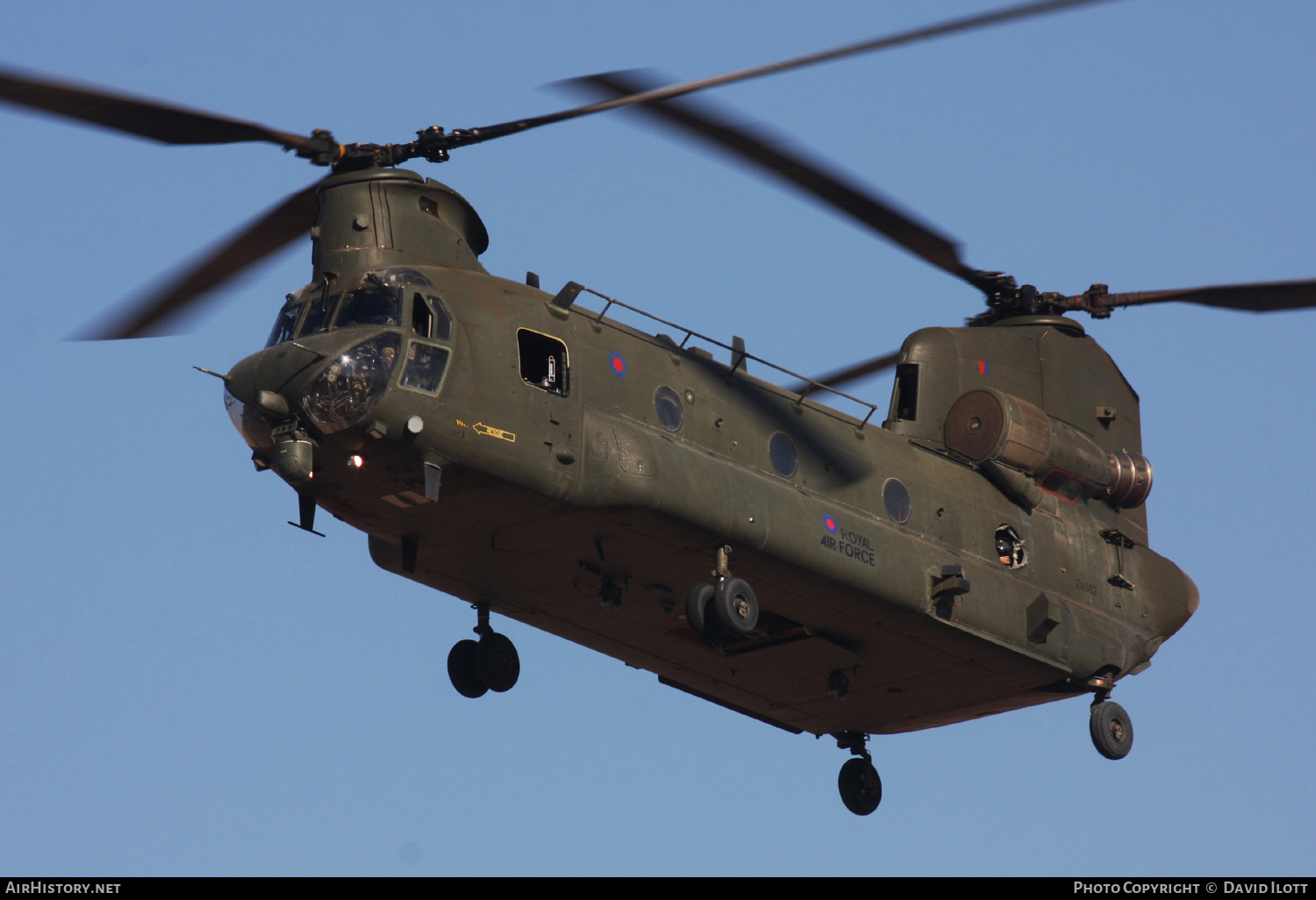 Aircraft Photo of ZA682 | Boeing Chinook HC2 (352) | UK - Air Force | AirHistory.net #418725