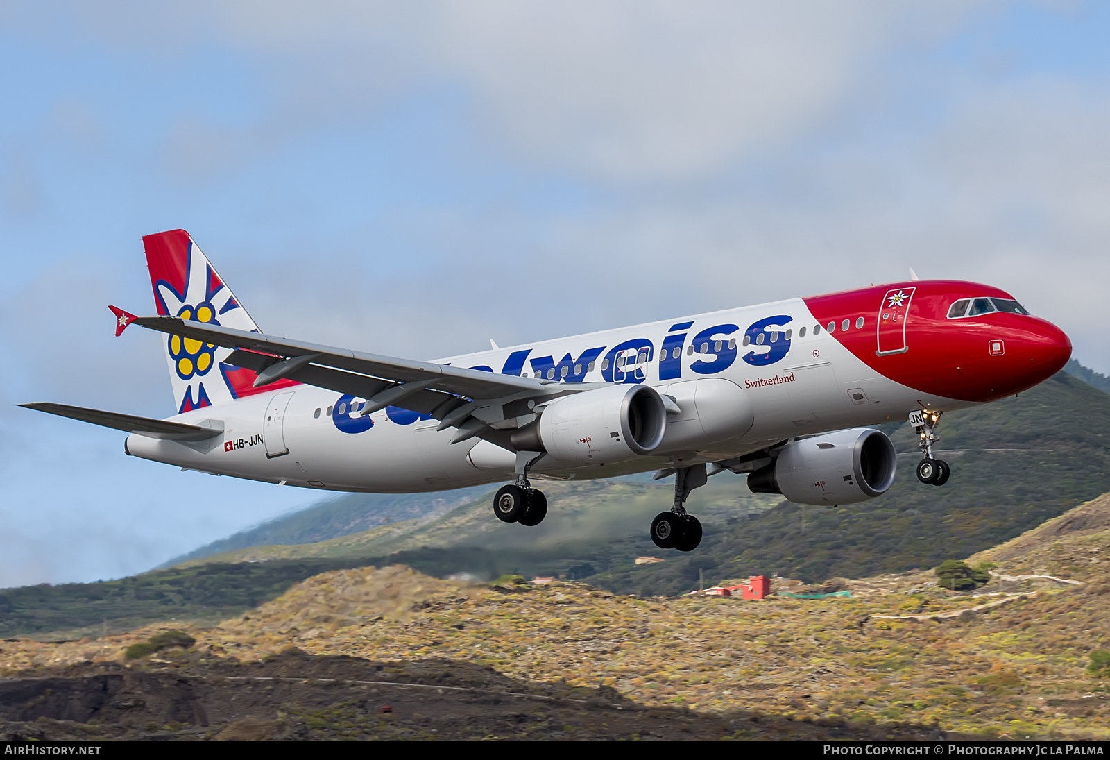Aircraft Photo of HB-JJN | Airbus A320-214 | Edelweiss Air | AirHistory.net #418784