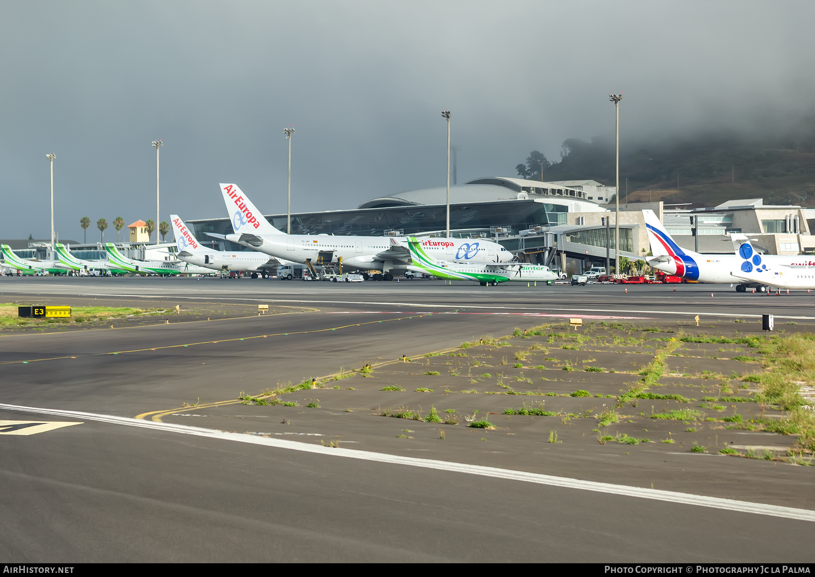 Airport photo of Tenerife Norte - Los Rodeos (GCXO / TFN) in Canary Islands, Spain | AirHistory.net #418787