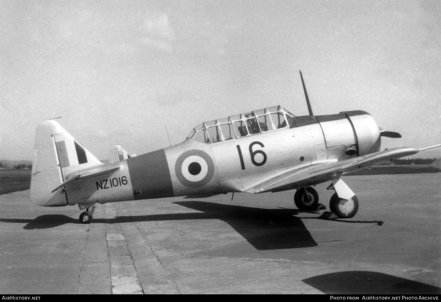 Aircraft Photo of NZ1016 | North American AT-6C Harvard IIA | New Zealand - Air Force | AirHistory.net #418923