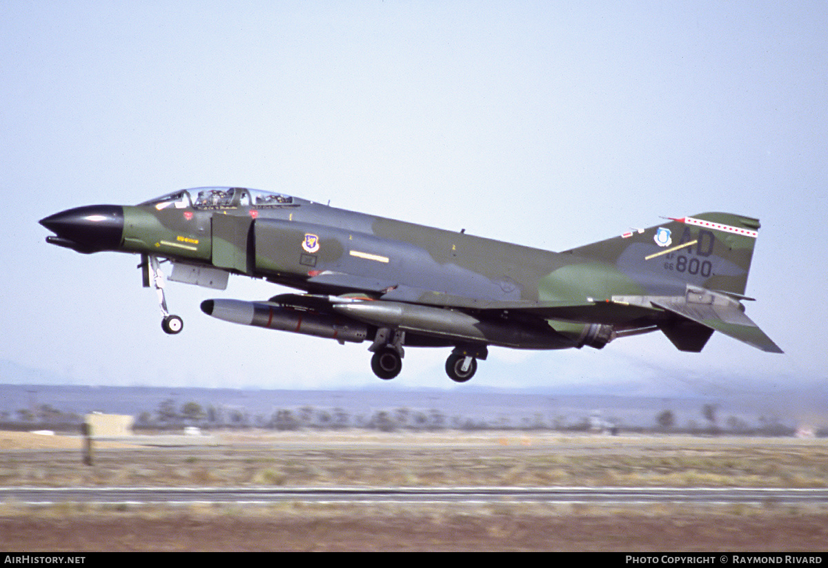 Aircraft Photo of 66-8800 / AF66-800 | McDonnell Douglas F-4D Phantom II | USA - Air Force | AirHistory.net #418940