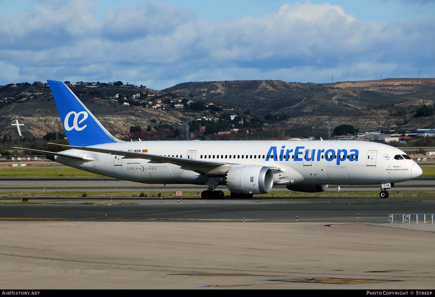 Aircraft Photo of EC-MOM | Boeing 787-8 Dreamliner | Air Europa | AirHistory.net #419005