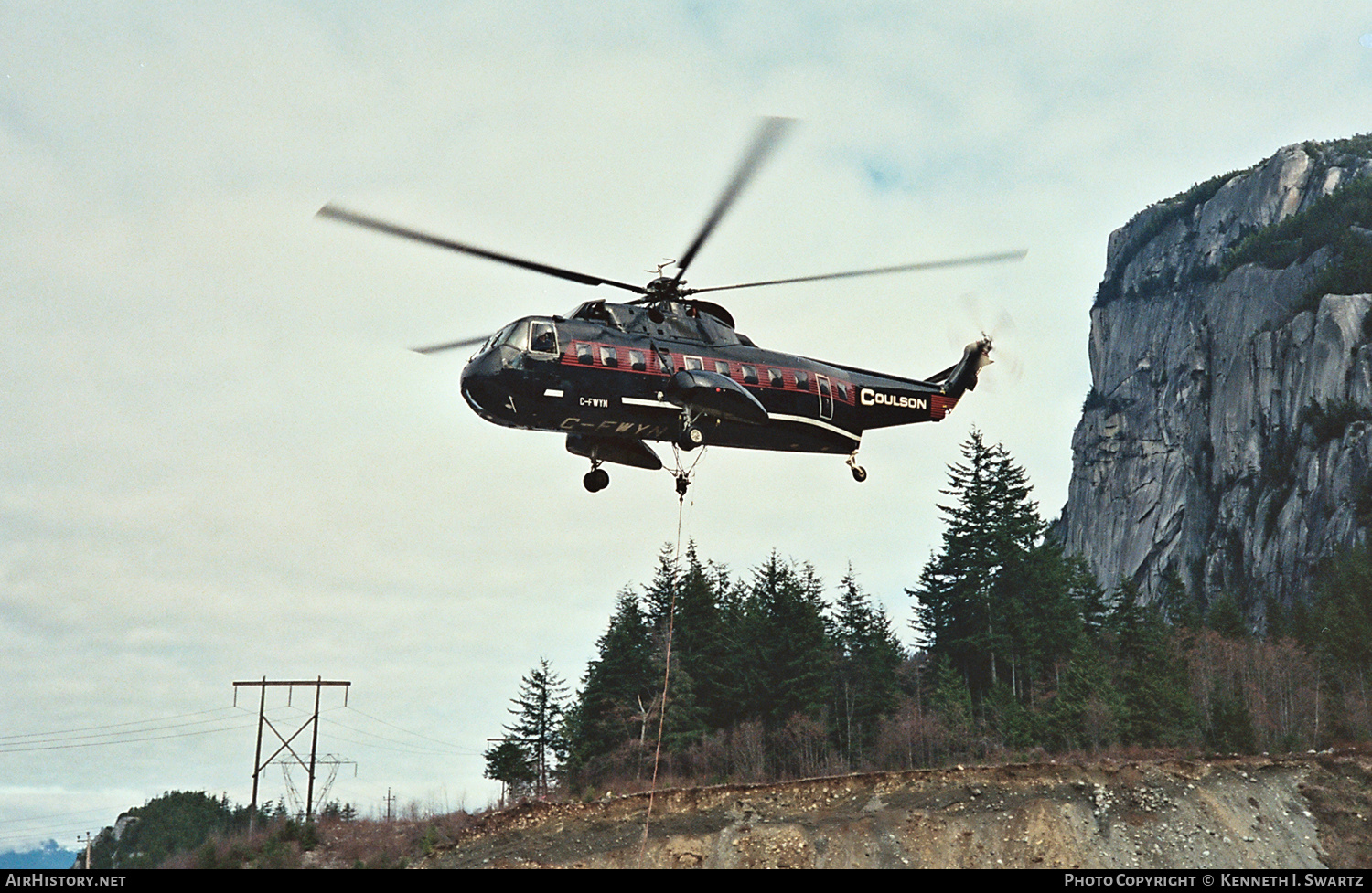 Aircraft Photo of C-FWYN | Sikorsky S-61N | Coulson Aircrane | AirHistory.net #419007