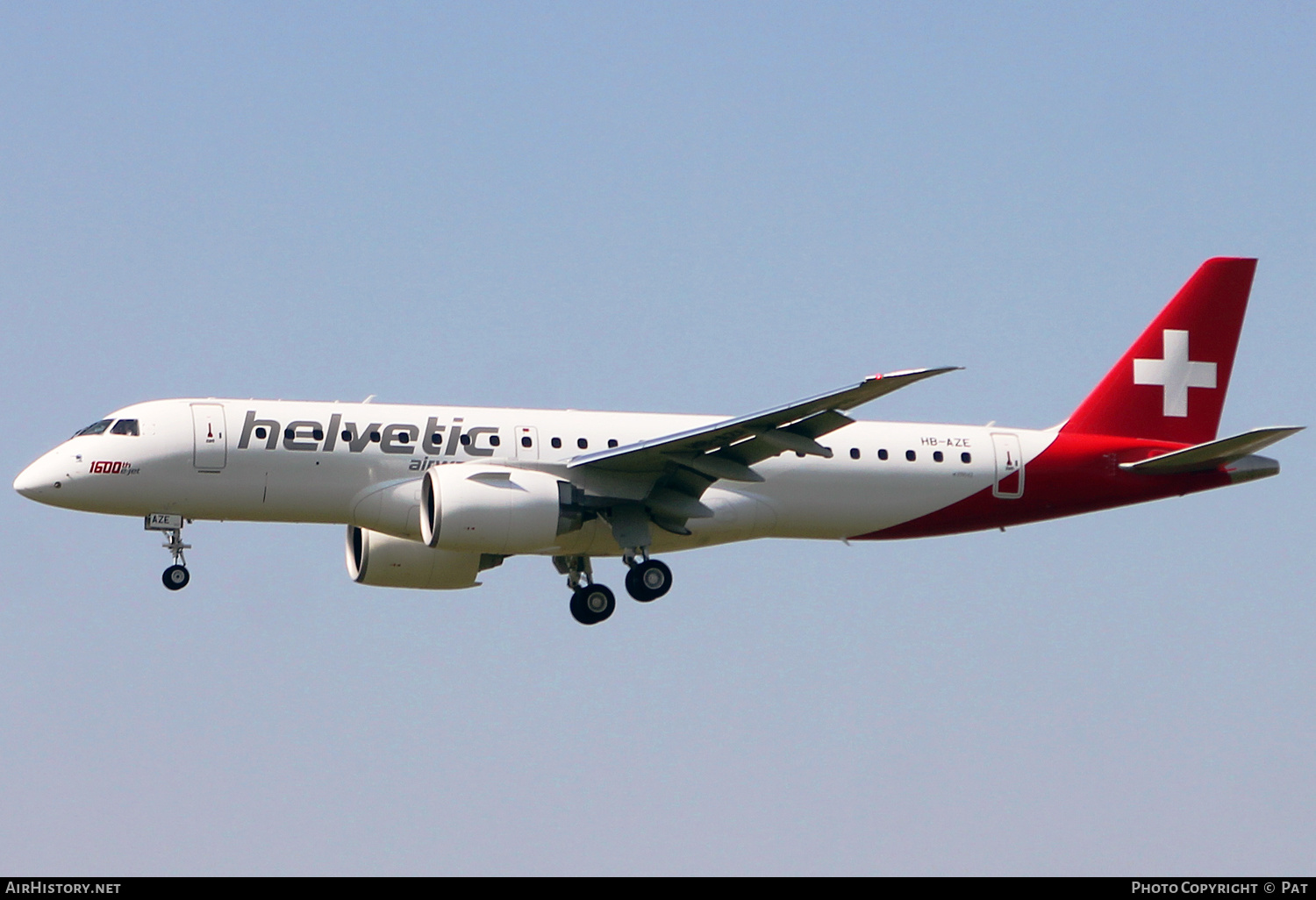 Aircraft Photo of HB-AZE | Embraer 190-E2 (ERJ-190-300) | Helvetic Airways | AirHistory.net #419035