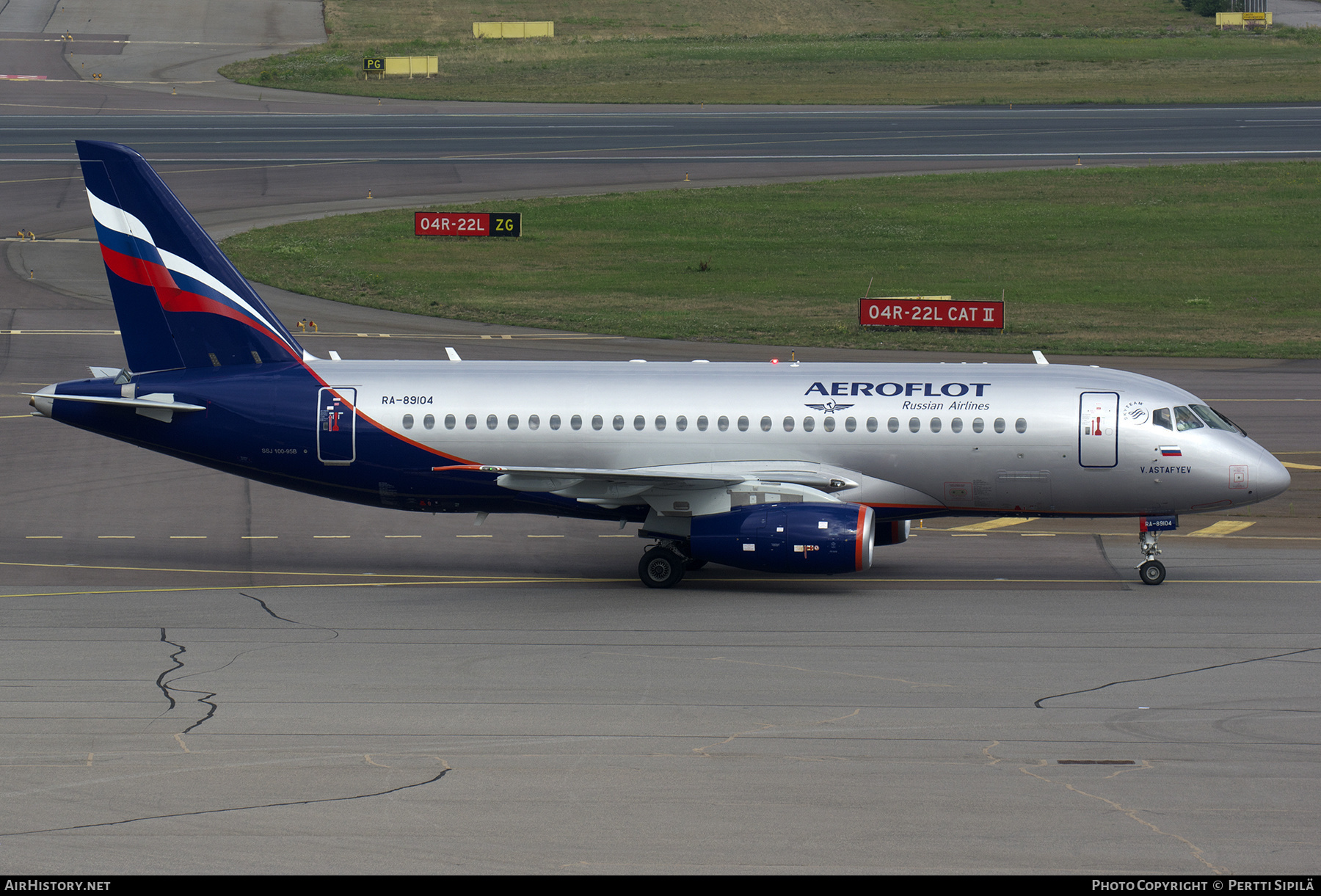 Aircraft Photo of RA-89104 | Sukhoi SSJ-100-95B Superjet 100 (RRJ-95B) | Aeroflot - Russian Airlines | AirHistory.net #419103