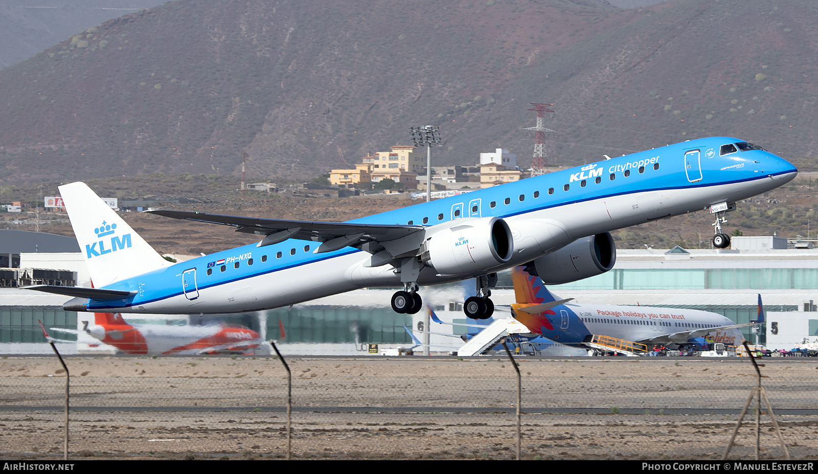 Aircraft Photo of PH-NXG | Embraer 195-E2 (ERJ-190-400) | KLM Cityhopper | AirHistory.net #419155