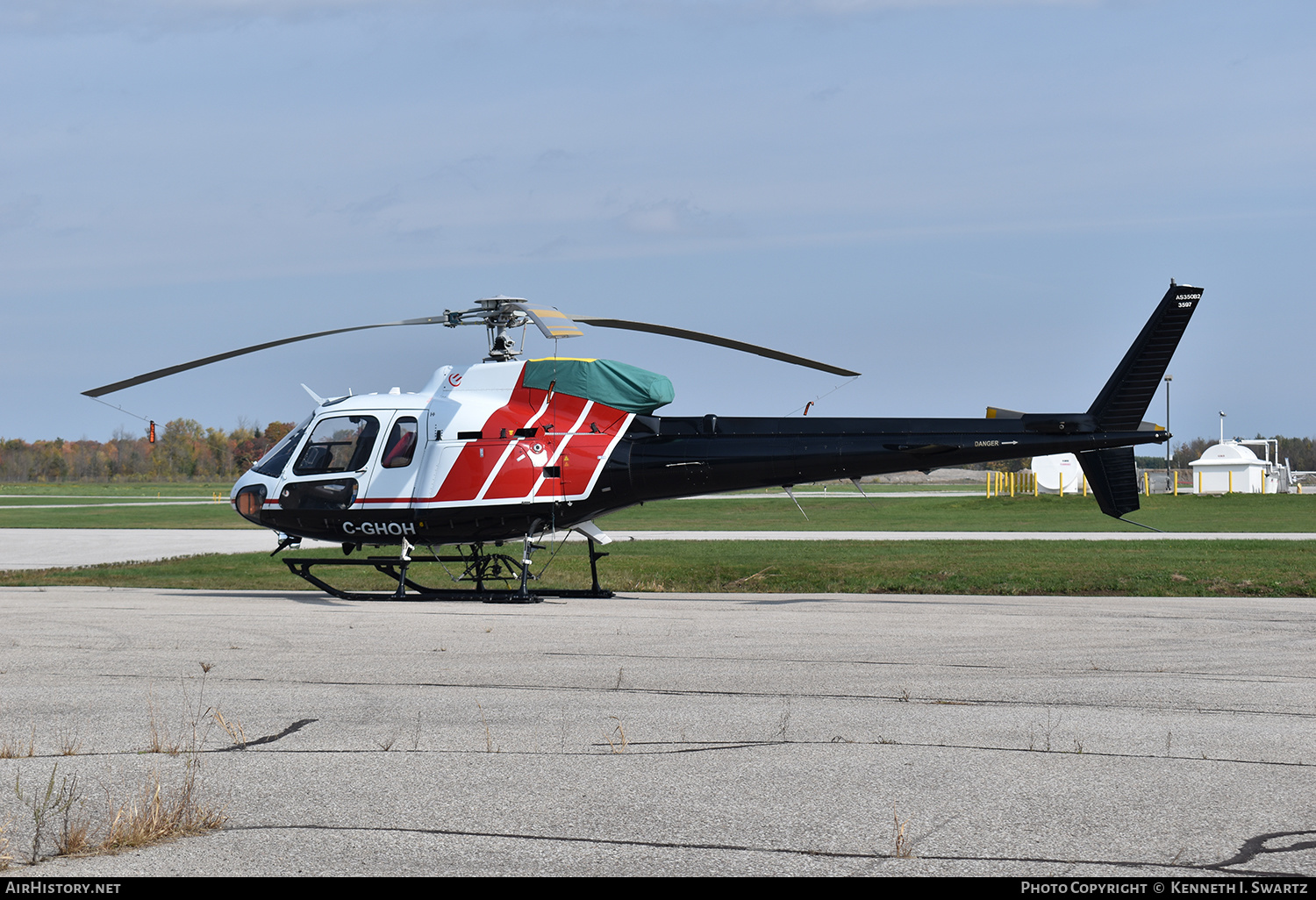 Aircraft Photo of C-GHOH | Aerospatiale AS-350B-2 Ecureuil | Hydro One Networks | AirHistory.net #419226