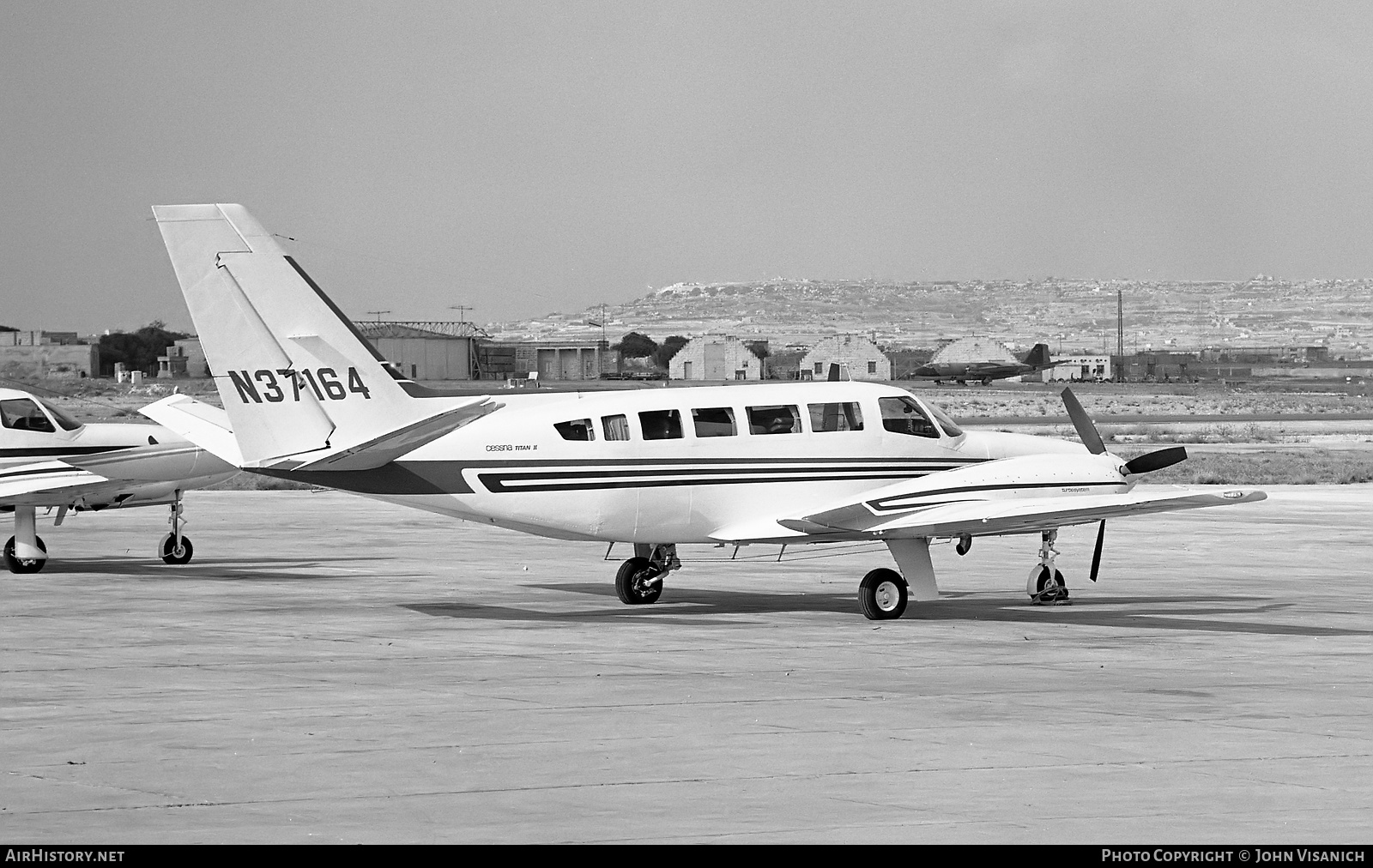Aircraft Photo of N37164 | Cessna 404 Titan II | AirHistory.net #419228