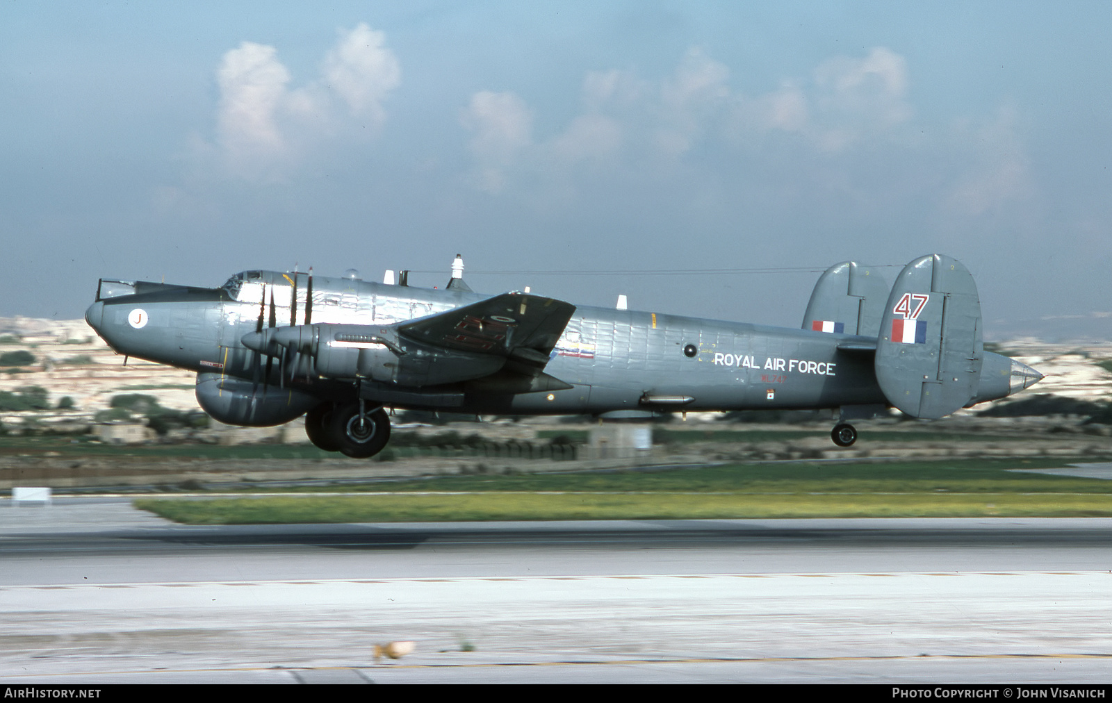 Aircraft Photo of WL747 | Avro 696 Shackleton AEW2 | UK - Air Force | AirHistory.net #419231