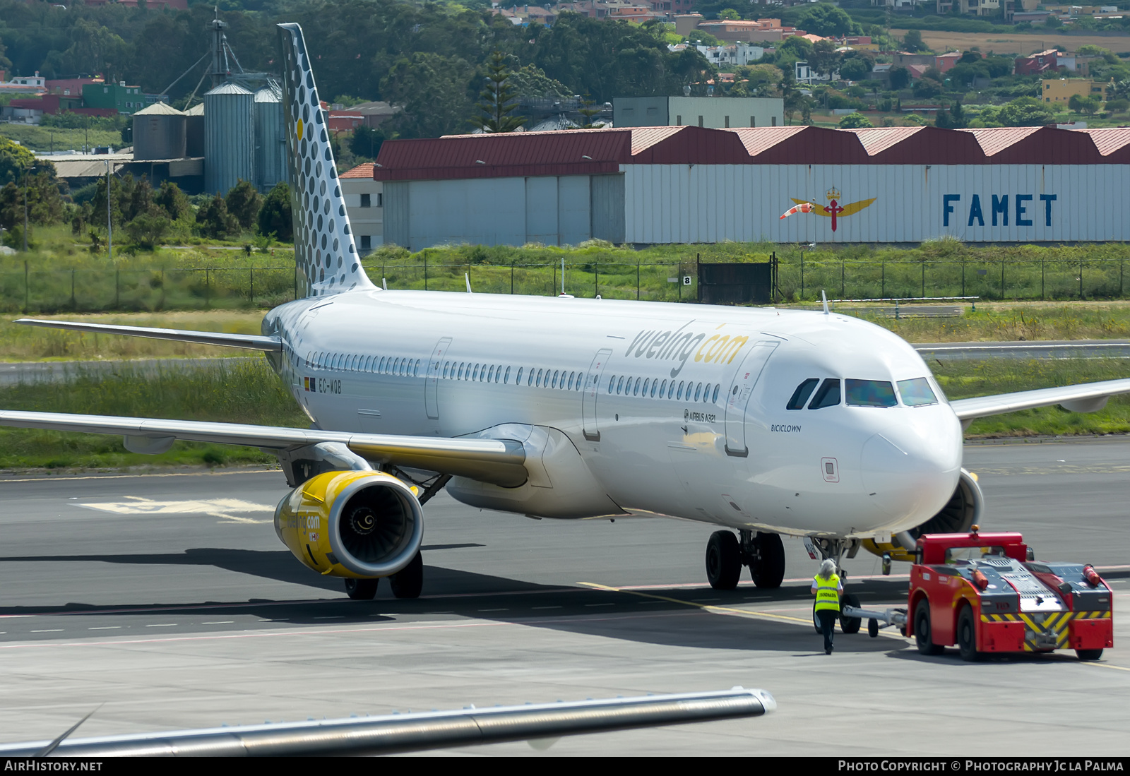 Aircraft Photo of EC-MQB | Airbus A321-231 | Vueling Airlines | AirHistory.net #419285