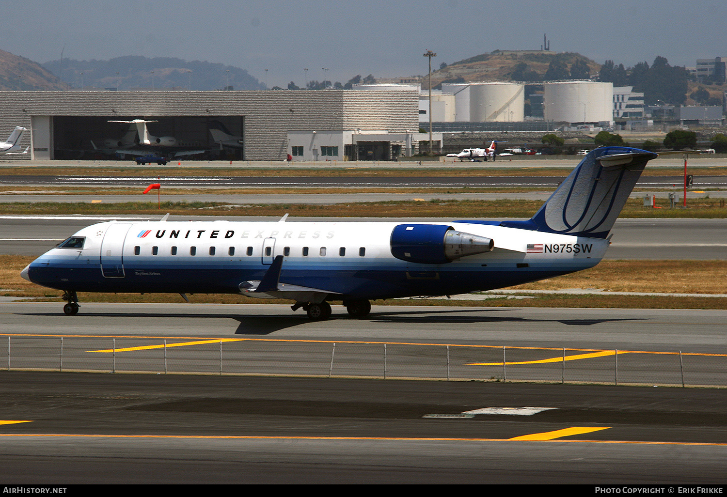 Aircraft Photo of N975SW | Bombardier CRJ-200ER (CL-600-2B19) | United Express | AirHistory.net #419323