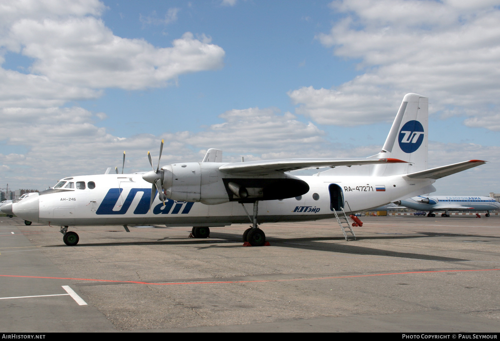 Aircraft Photo of RA-47271 | Antonov An-24B | UTair | AirHistory.net #419335