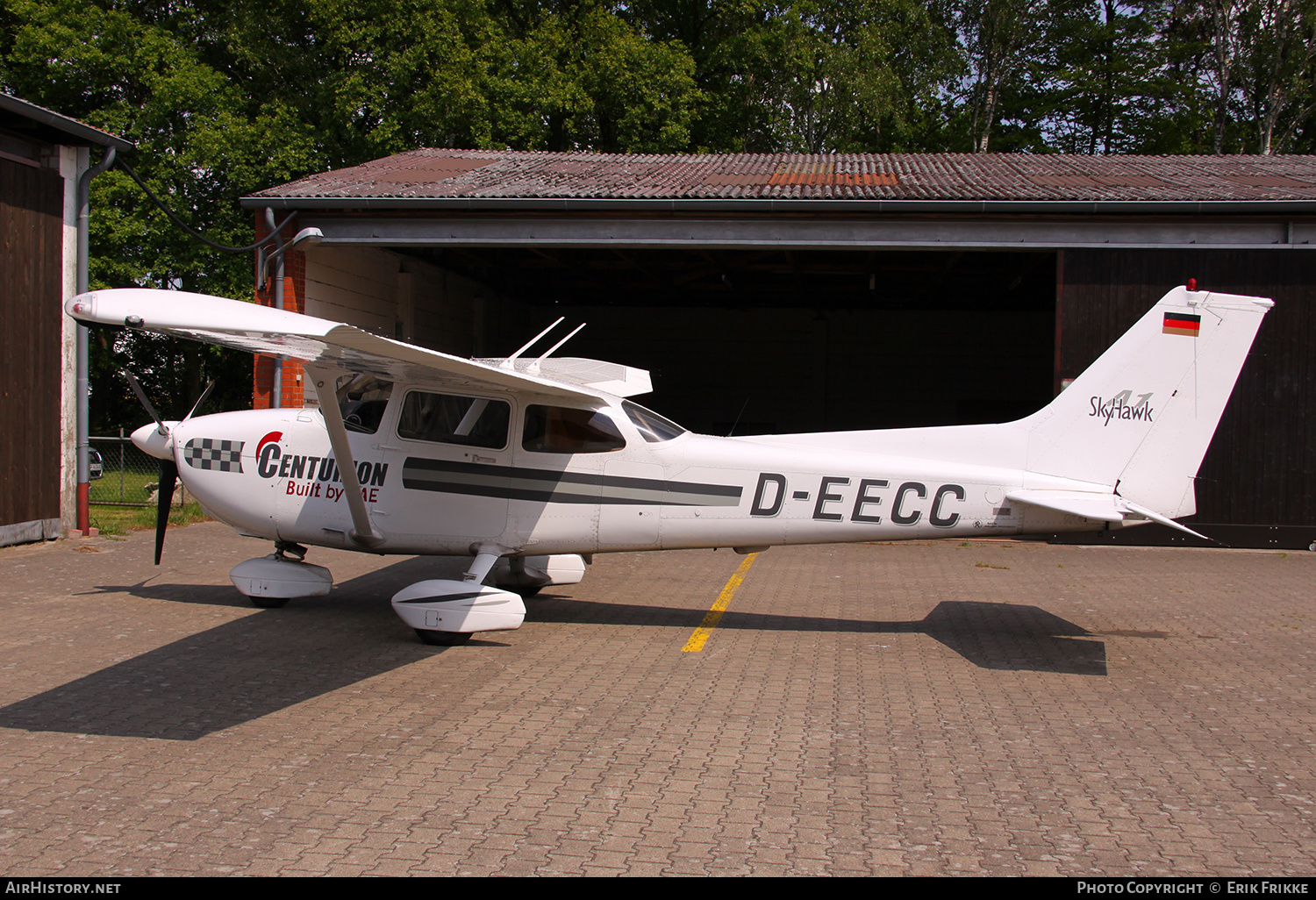 Aircraft Photo of D-EECC | Cessna 172R Skyhawk | AirHistory.net #419405