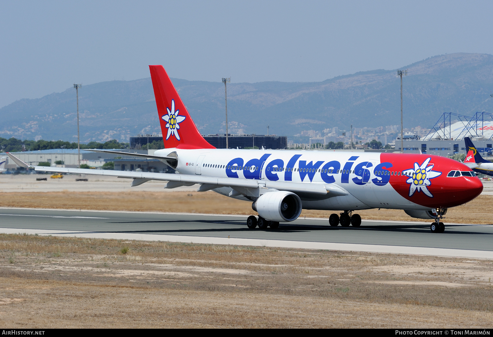 Aircraft Photo of HB-IQI | Airbus A330-223 | Edelweiss Air | AirHistory.net #419406