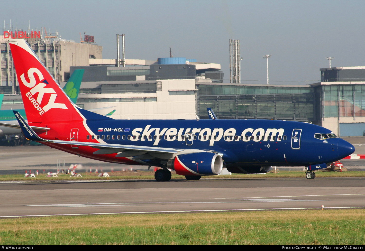 Aircraft Photo of OM-NGL | Boeing 737-76N | SkyEurope Airlines | AirHistory.net #419407