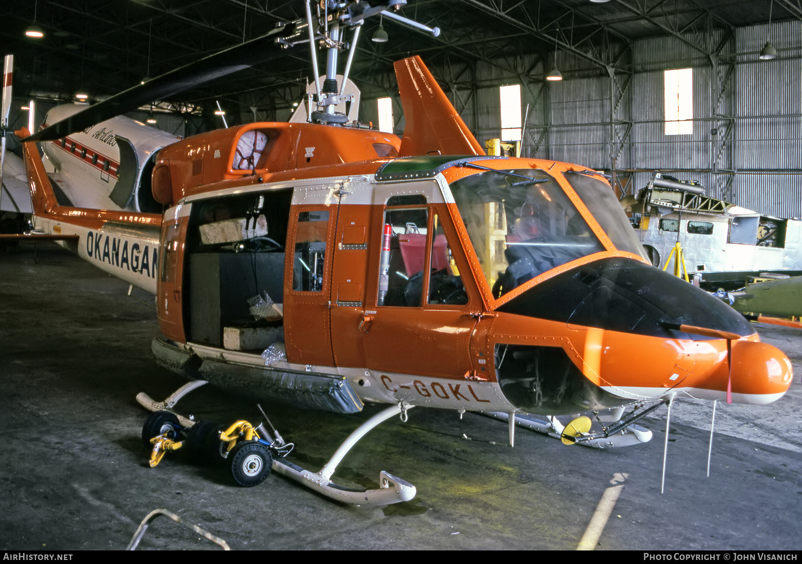 Aircraft Photo of C-GOKL | Bell 212 Twin Two-Twelve | Okanagan Helicopters | AirHistory.net #419452
