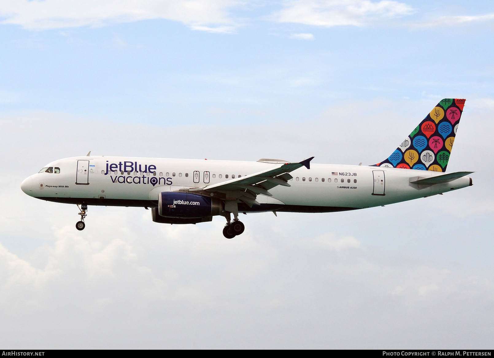 Aircraft Photo of N623JB | Airbus A320-232 | JetBlue Vacations | AirHistory.net #419504