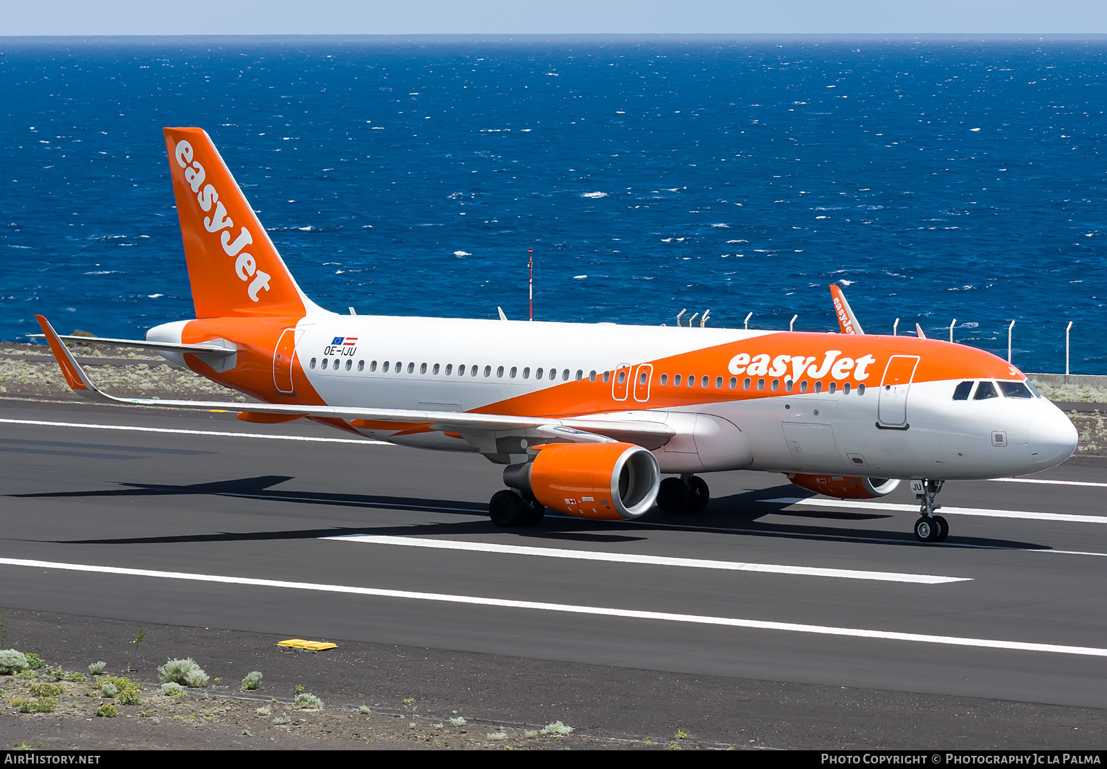 Aircraft Photo of OE-IJU | Airbus A320-214 | EasyJet | AirHistory.net #419529