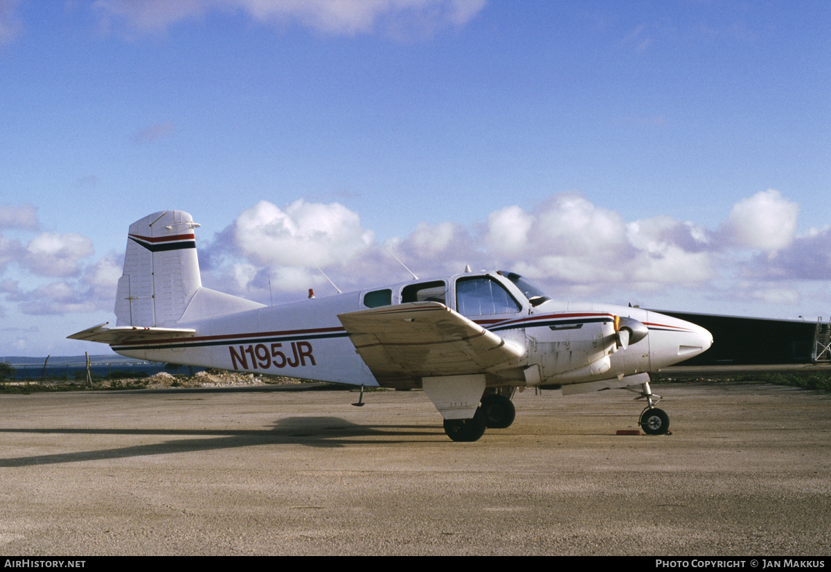 Aircraft Photo of N195JR | Beech 95 Travel Air | AirHistory.net #419538