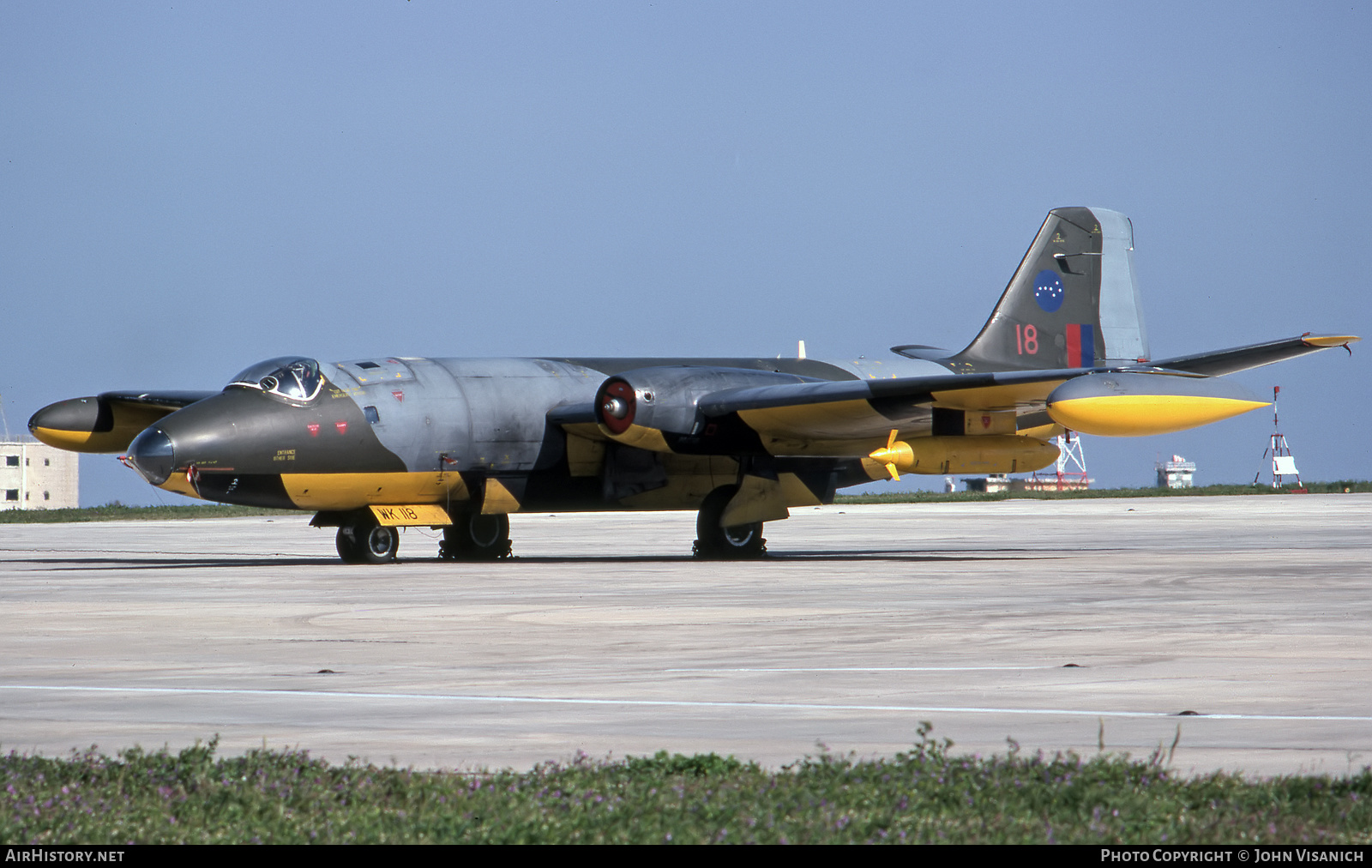 Aircraft Photo of WK118 | English Electric Canberra TT18 | UK - Air Force | AirHistory.net #419685