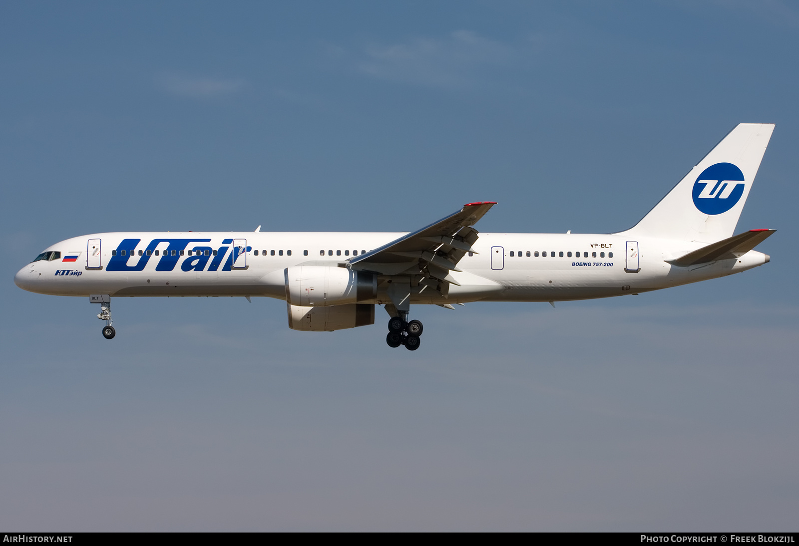 Aircraft Photo of VP-BLT | Boeing 757-28A | UTair | AirHistory.net #419788
