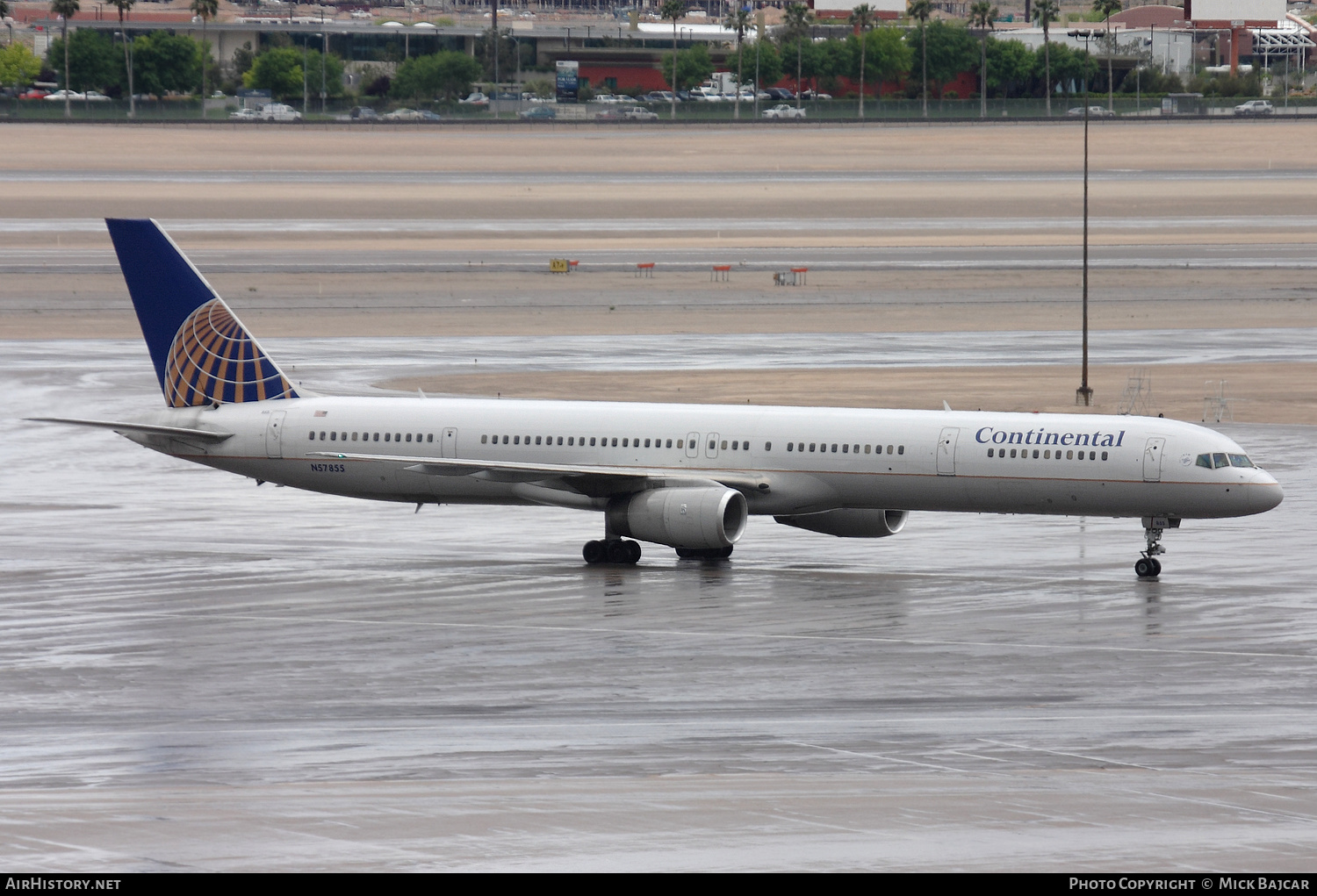 Aircraft Photo of N57855 | Boeing 757-324 | Continental Airlines | AirHistory.net #419823