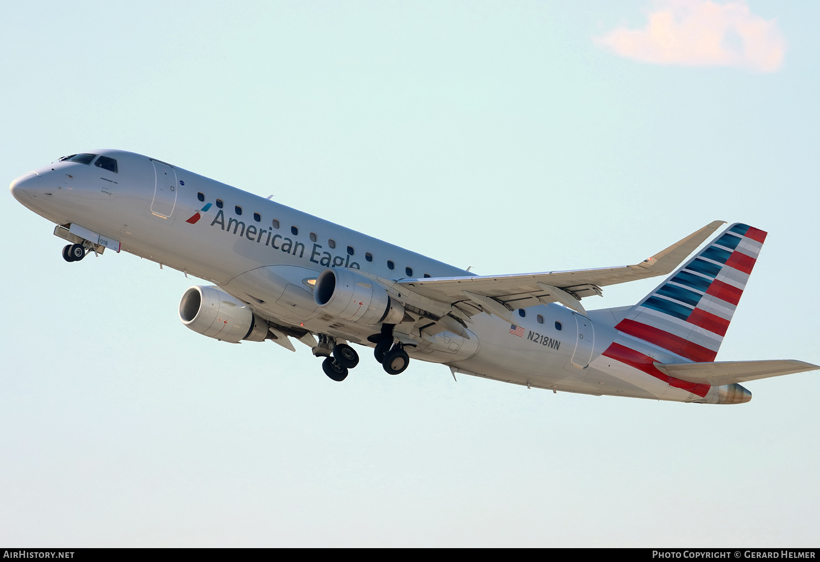 Aircraft Photo of N218NN | Embraer 175LR (ERJ-170-200LR) | American Eagle | AirHistory.net #419925