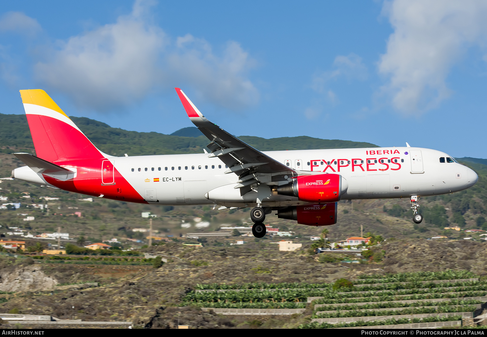 Aircraft Photo of EC-LYM | Airbus A320-216 | Iberia Express | AirHistory.net #419994