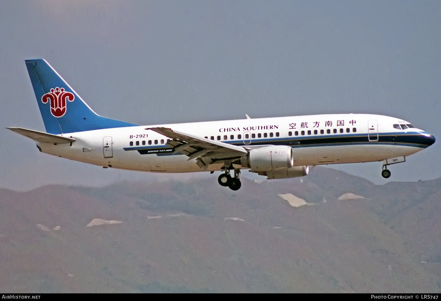 Aircraft Photo of B-2921 | Boeing 737-3Q8 | China Southern Airlines | AirHistory.net #420028