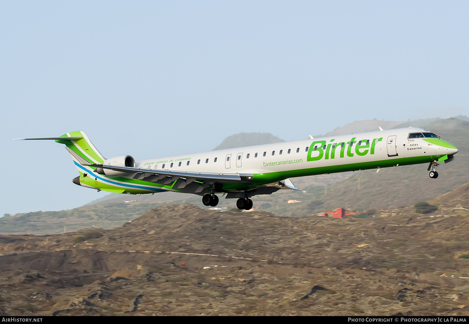 Aircraft Photo of 9H-MOX | Bombardier CRJ-1000 (CL-600-2E25) | Binter Canarias | AirHistory.net #420032
