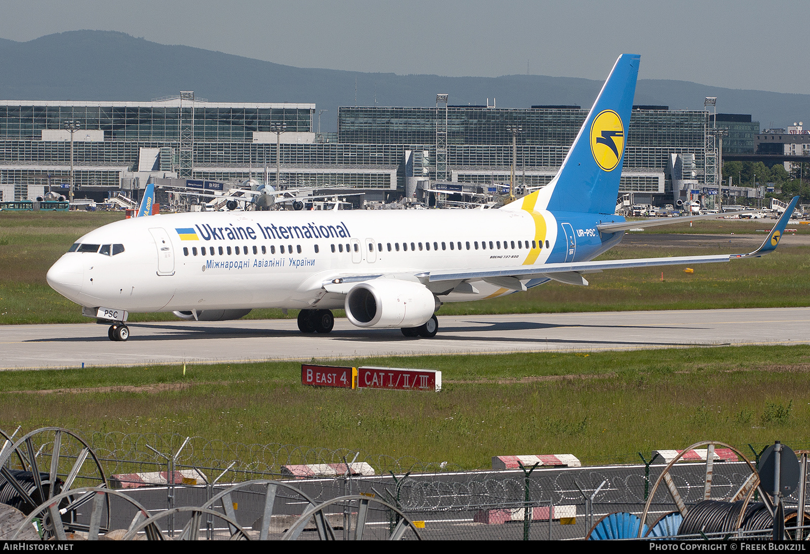 Aircraft Photo of UR-PSC | Boeing 737-8HX | Ukraine International Airlines | AirHistory.net #420140