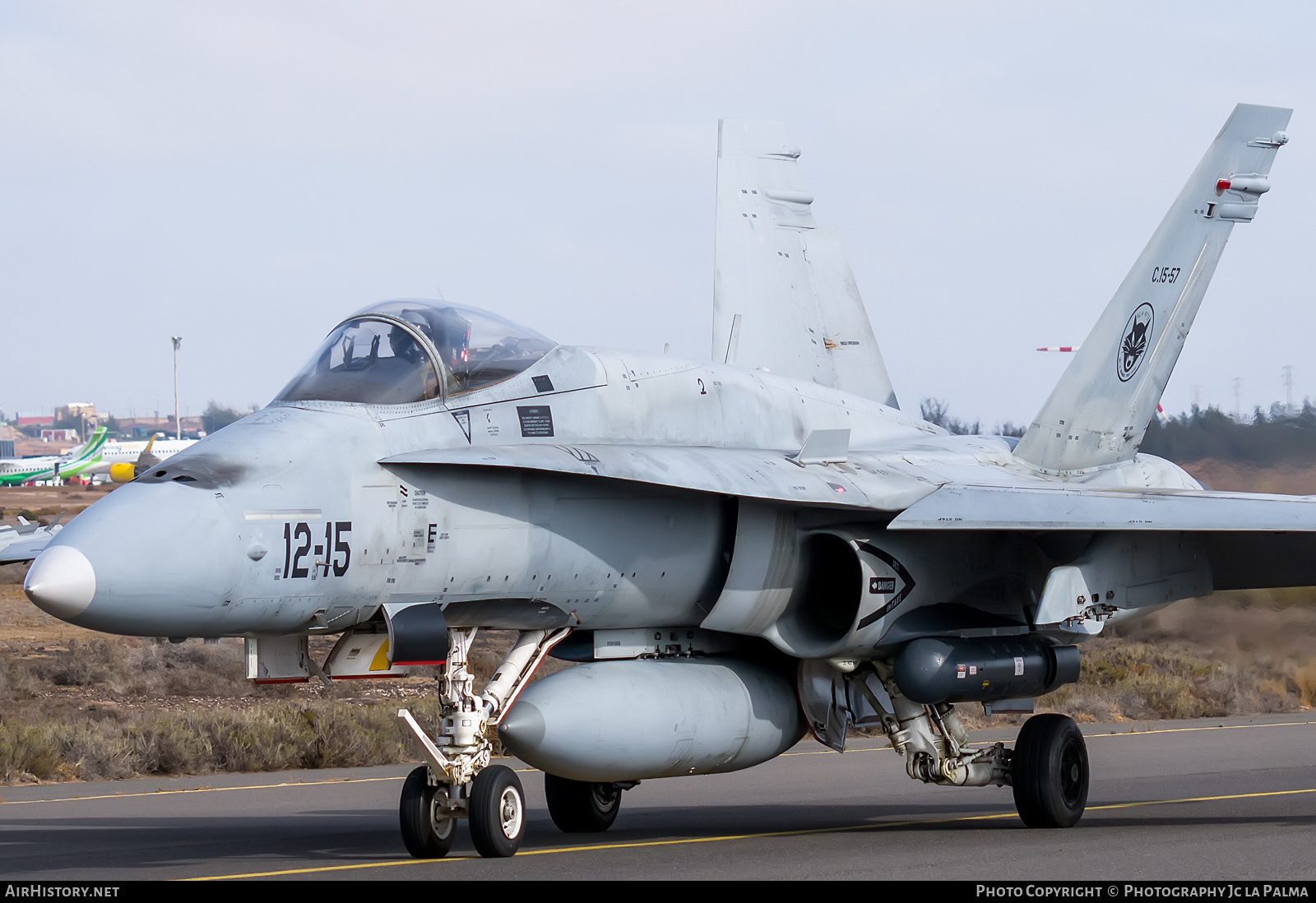 Aircraft Photo of C.15-57 | McDonnell Douglas EF-18M Hornet | Spain - Air Force | AirHistory.net #420172