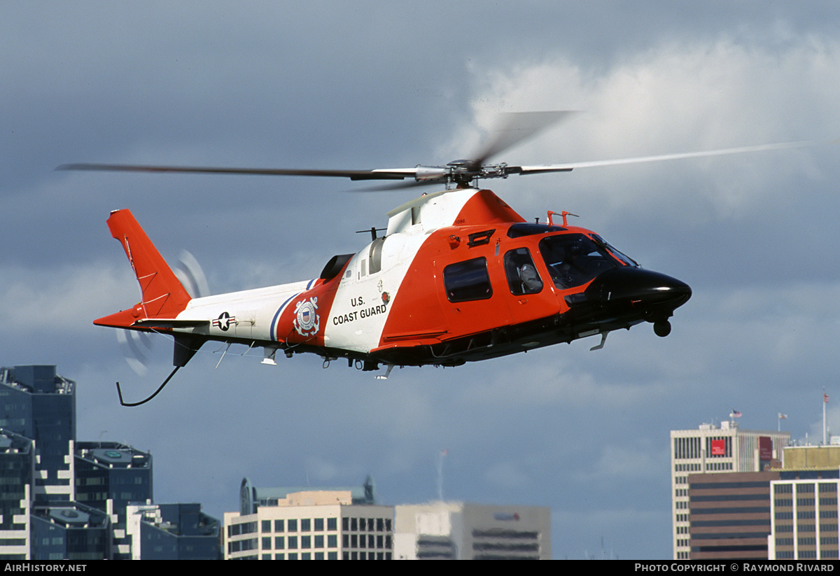 Aircraft Photo of 1068 | AgustaWestland MH-68A Stingray (A-109E) | USA - Coast Guard | AirHistory.net #420219