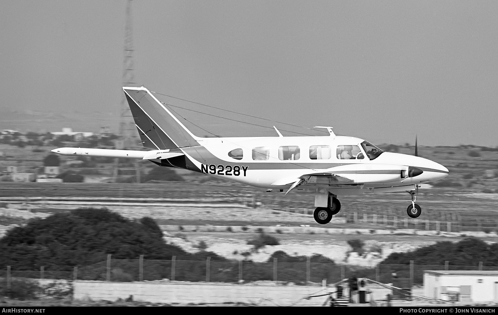 Aircraft Photo of N9228Y | Piper PA-31-310 Navajo | AirHistory.net #420358
